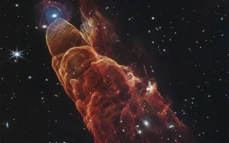 Isparenja iz rakete "SpaceX" izazvala svijetleću spiralu na nebu