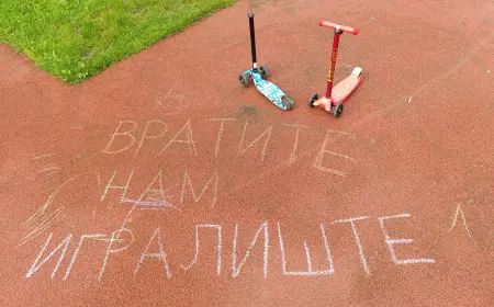 Vratite nam igralište! (FOTO)