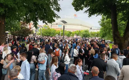 Sezona matura u Banjaluci (FOTO)