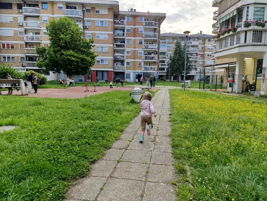 Vratite nam igralište! (FOTO)