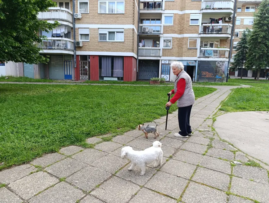 Vratite nam igralište! (FOTO)