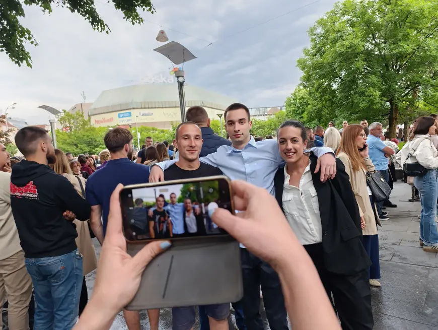 Sezona matura u Banjaluci (FOTO)
