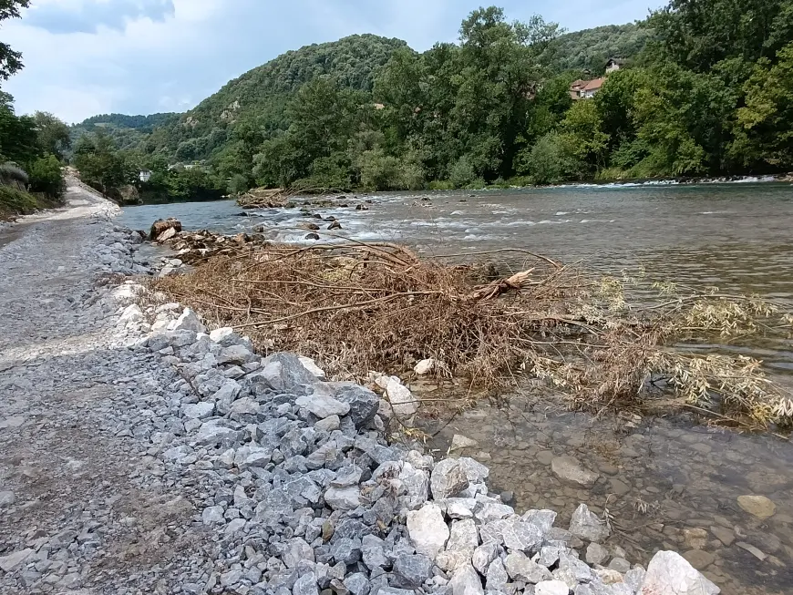 Beton protiv prirode: Kako je rijeka Vrbas izgubila svoje obale (FOTO)